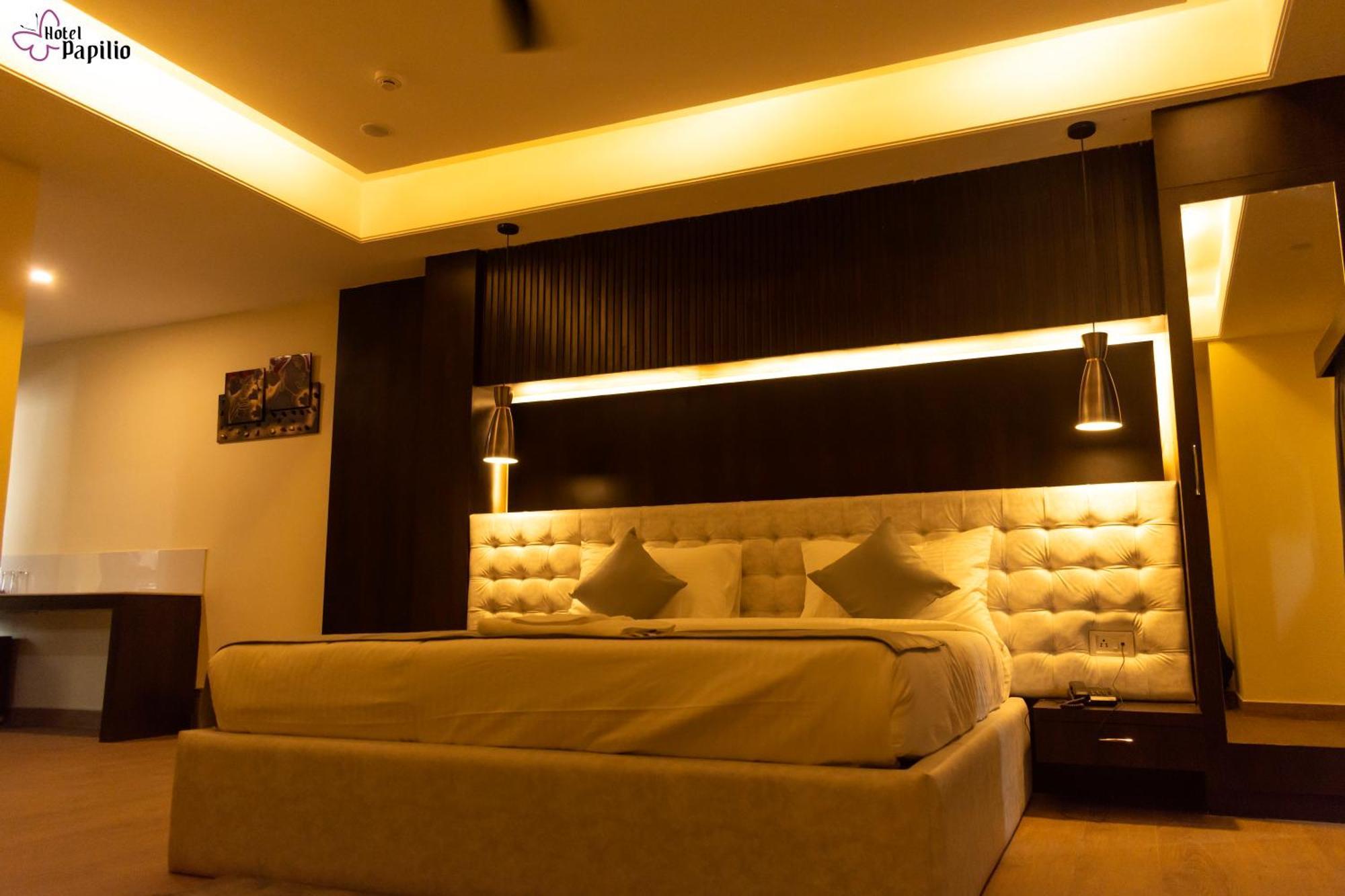 Māldah Hotel Papilio מראה חיצוני תמונה