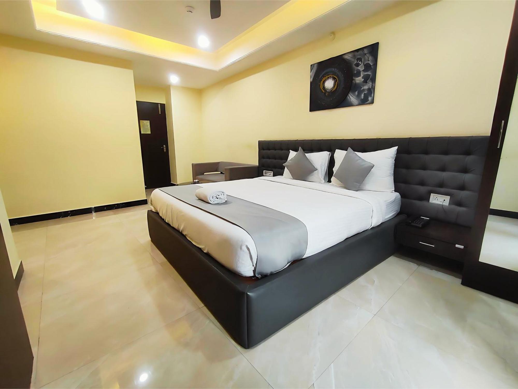 Māldah Hotel Papilio מראה חיצוני תמונה